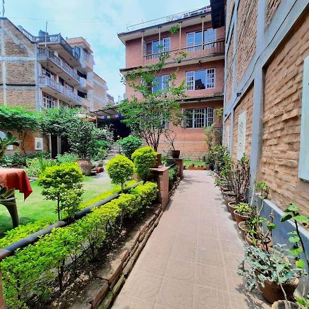 Pradhan House - Home Stay With Garden Bhatgoan Kültér fotó