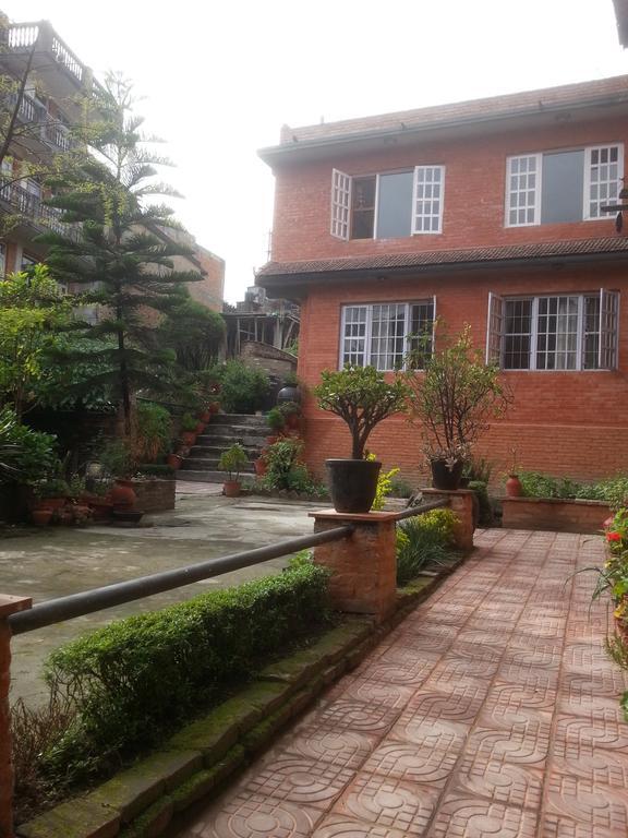 Pradhan House - Home Stay With Garden Bhatgoan Kültér fotó