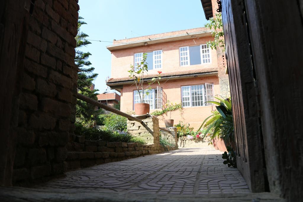 Pradhan House - Home Stay With Garden Bhatgoan Kültér fotó