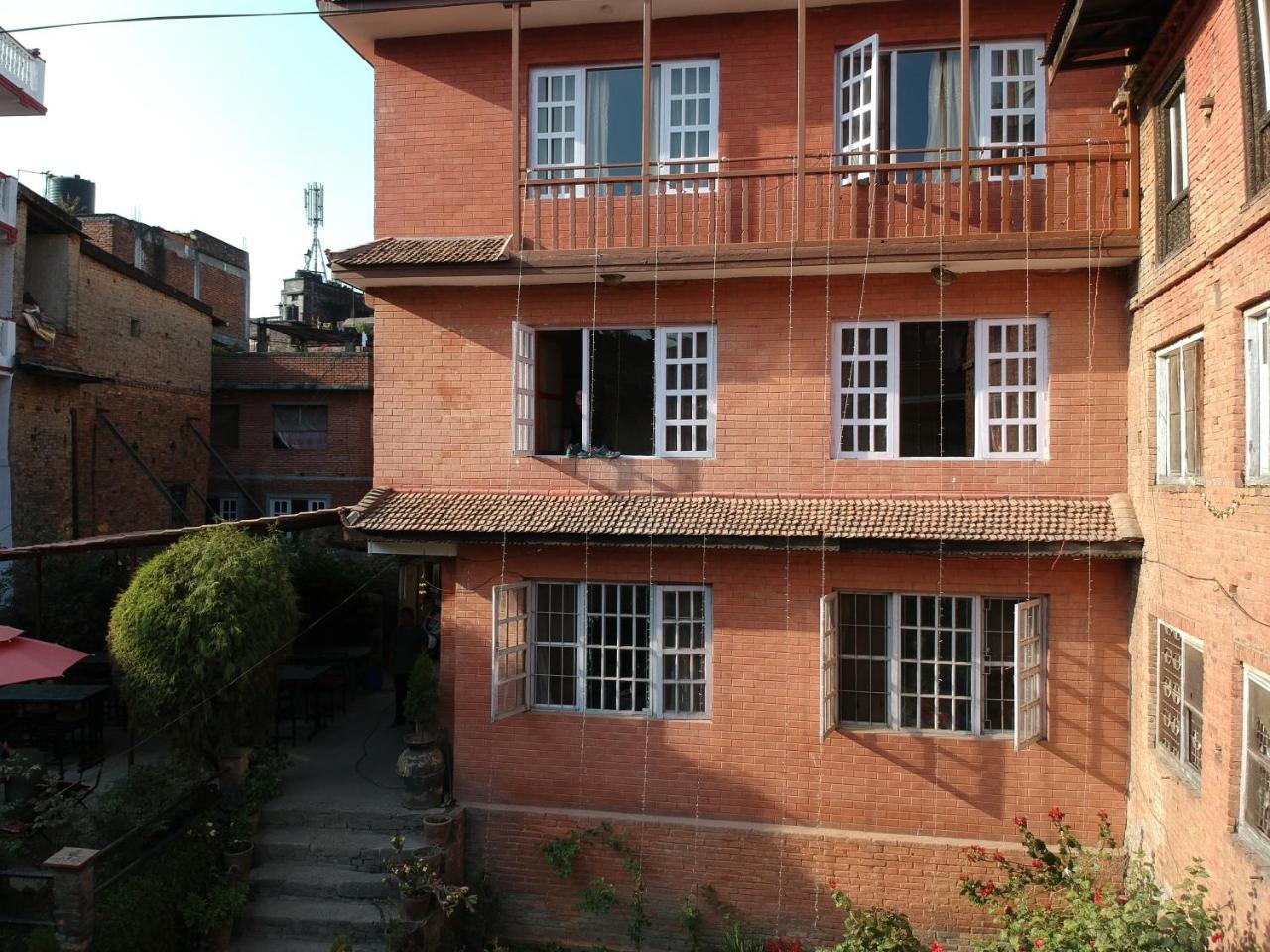 Pradhan House - Home Stay With Garden Bhatgoan Kültér fotó